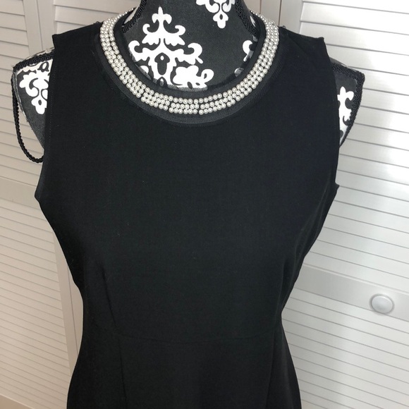 LOFT Dresses & Skirts - 🎉HP🎉 Loft Sheath Dress Pearl Neck Size 6